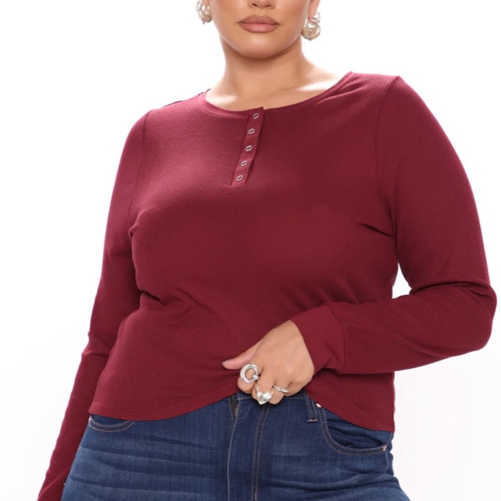Brand new long sleeve t shirt fashion nova size lg